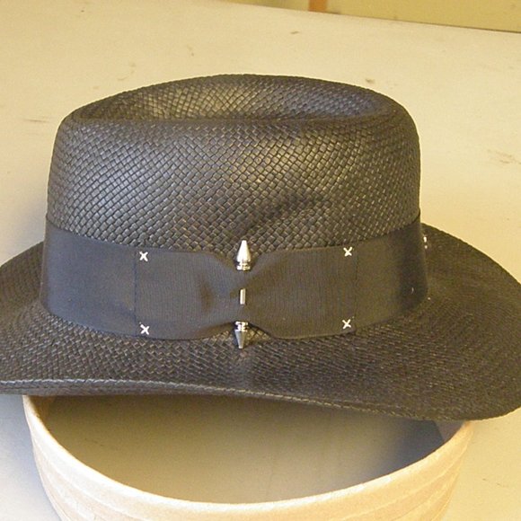 New Small woven Kangol Fedora